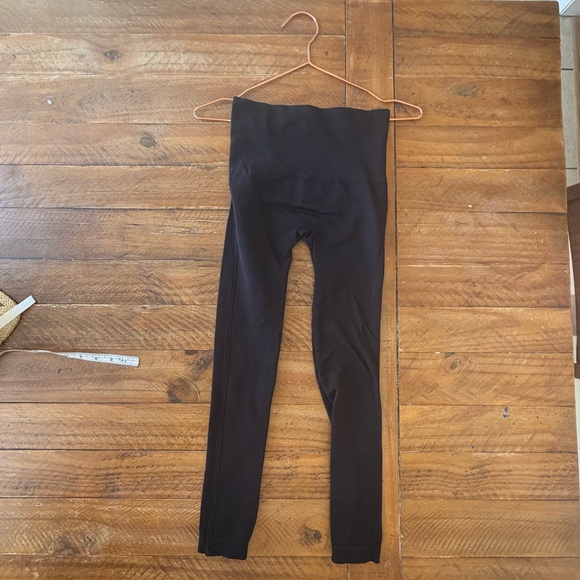 SPANX Pants - SPANX women’s Black Leggings